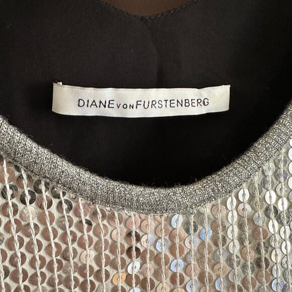DIANE von FURSTENBERG | Silver and Black Sequin Drop Tail Tank Top | Size 2 - Picture 2 of 8